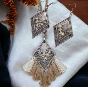 NWT 3 Pc SILVER BOHO TASSEL SET